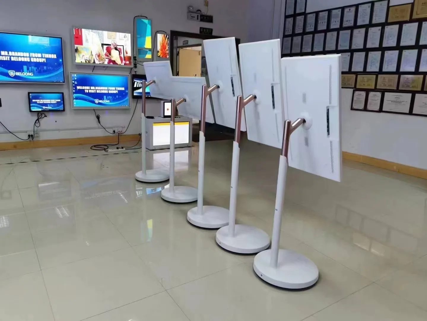 ทีวีพกพาหน้าจอสัมผัส 32 นิ้ว ท - Yoga Fitness Video บทวิจารณ์และราคา